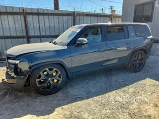 RIVIAN R1S PREMIUM