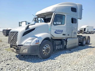VOLVO VNL