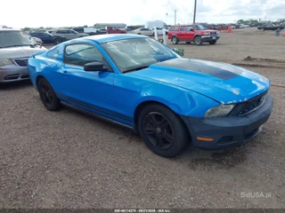 FORD FORD MUSTANG V6 PREMIUM