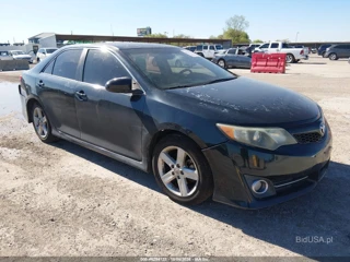 TOYOTA TOYOTA CAMRY SE
