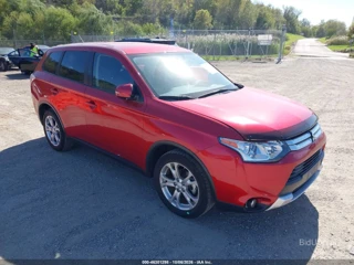MITSUBISHI MITSUBISHI OUTLANDER SE