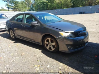 TOYOTA TOYOTA CAMRY SE