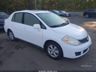 NISSAN NISSAN VERSA 1.8SL