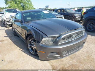 FORD FORD MUSTANG V6 PREMIUM