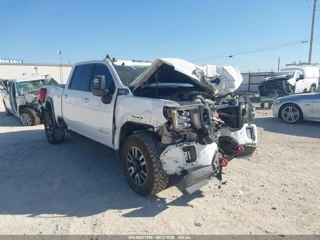 GMC SIERRA 2500HD 4WD  STANDARD BED AT4