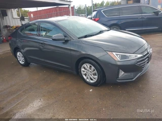 HYUNDAI HYUNDAI ELANTRA SE