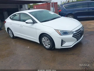 HYUNDAI HYUNDAI ELANTRA SE