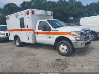 FORD FORD F-350 CHASSIS XLT