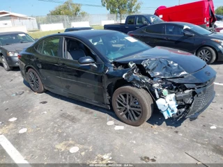 TOYOTA TOYOTA CAMRY SE