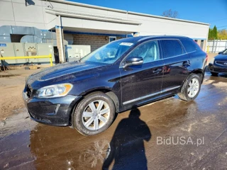 VOLVO XC60 T5 INSCRIPTION