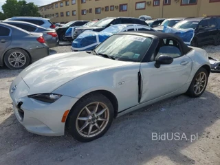 MAZDA MX-5 MIATA SPORT