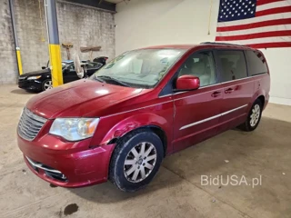 CHRYSLER TOWN & COUNTRY TOURING L