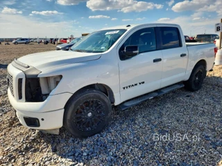NISSAN TITAN SV
