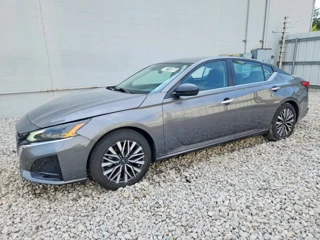 NISSAN ALTIMA SV