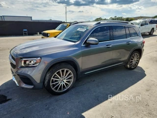 MERCEDES-BENZ GLB 250
