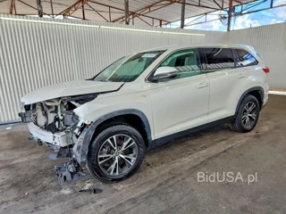 TOYOTA HIGHLANDER LE PLUS