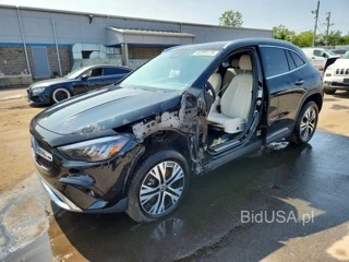MERCEDES-BENZ GLA 250 4MATIC