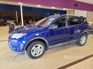 TOYOTA RAV4 LE