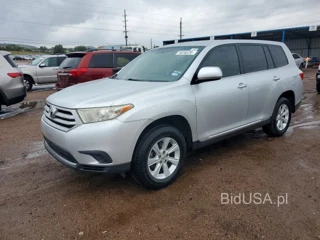 TOYOTA HIGHLANDER BASE