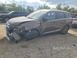 MITSUBISHI OUTLANDER SE