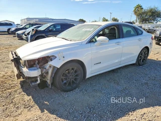 FORD FUSION SE HYBRID