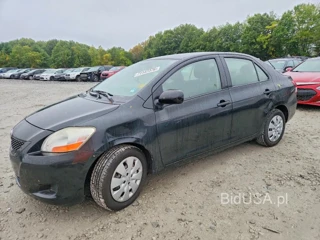 TOYOTA YARIS BASE