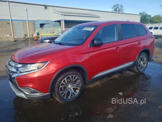 MITSUBISHI OUTLANDER SE