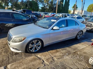 MERCEDES-BENZ S 550