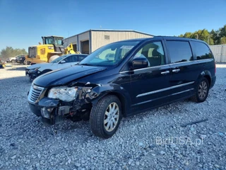 CHRYSLER TOWN & COUNTRY TOURING