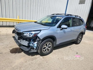 SUBARU FORESTER PREMIUM