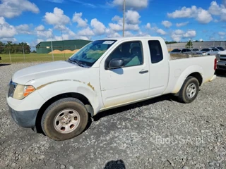 NISSAN FRONTIER S