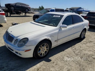 MERCEDES-BENZ E 320