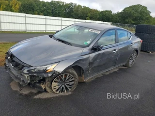 NISSAN ALTIMA SV
