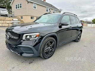 MERCEDES-BENZ GLB 250