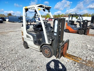 UNICARIERS FORKLIFT