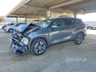 TOYOTA HIGHLANDER HYBRID XLE