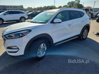 HYUNDAI TUCSON SE