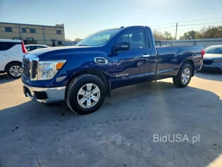 NISSAN TITAN SV
