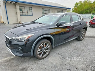 INFINITI QX30 LUXE