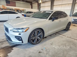 VOLVO S60 T6 R-DESIGN