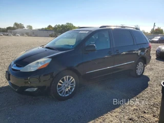 TOYOTA SIENNA XLE LIMITED