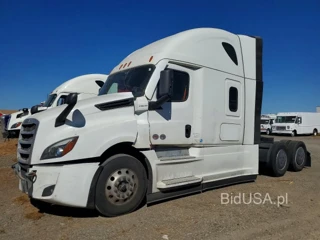 FREIGHTLINER CASCADIA 126