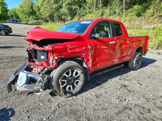 TOYOTA TUNDRA SR5