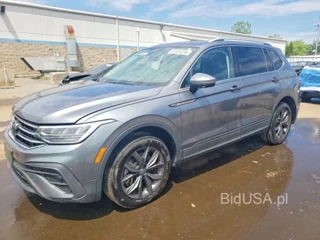 VOLKSWAGEN TIGUAN SE