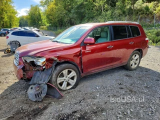 TOYOTA HIGHLANDER LIMITED
