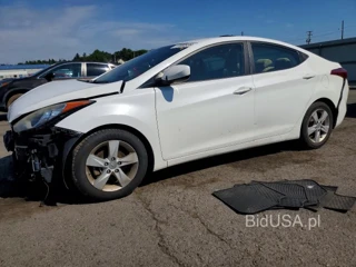 HYUNDAI ELANTRA GLS