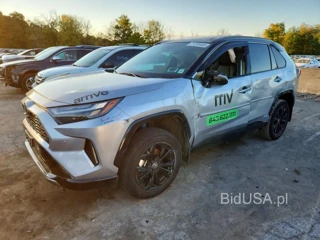 TOYOTA RAV4 XSE