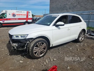 AUDI Q5 PREMIUM PLUS