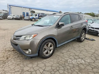 TOYOTA RAV4 XLE