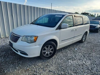 CHRYSLER TOWN & COUNTRY TOURING